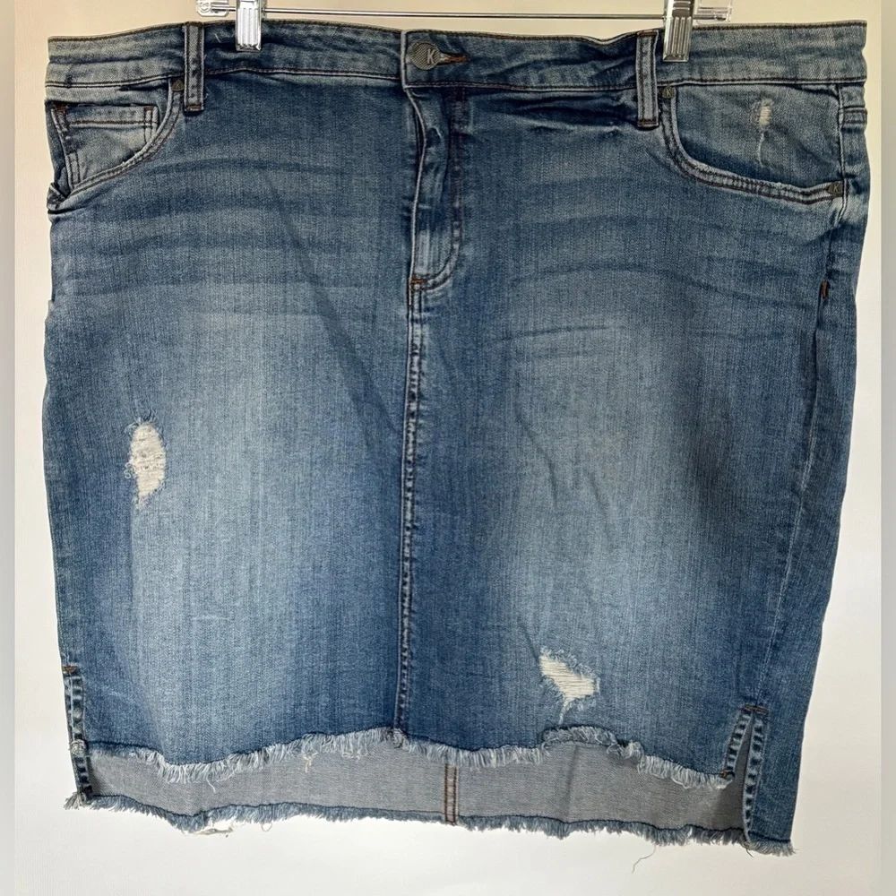 NEW w/Tags Kut from the Kloth Connie High Low Hem Distressed Denim Skirt 20W